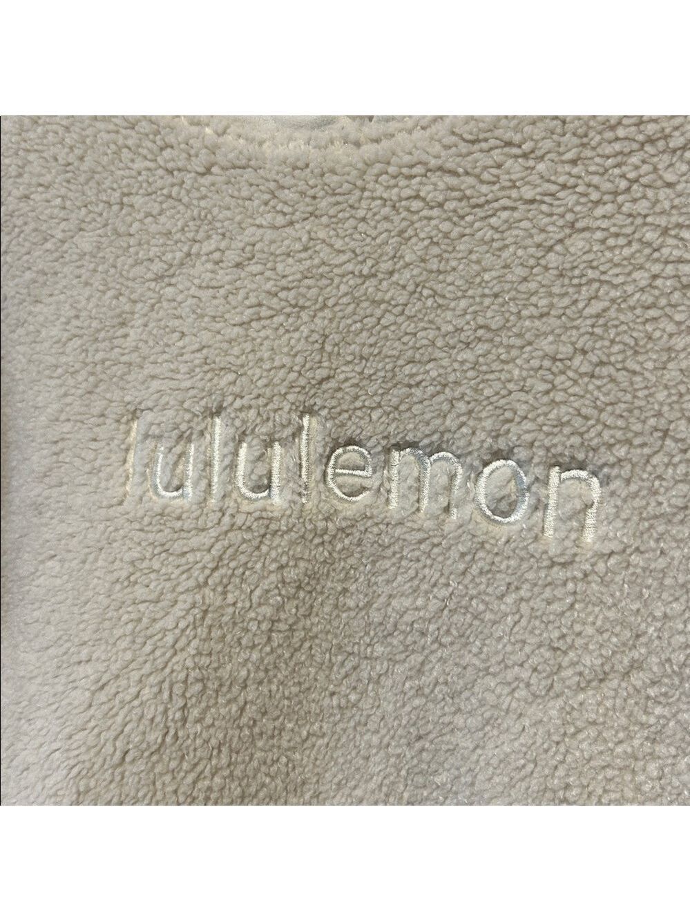 Lululemon Textured Fleece Embroidered Logo Minimalist Hoodie - Picture 4 of 12